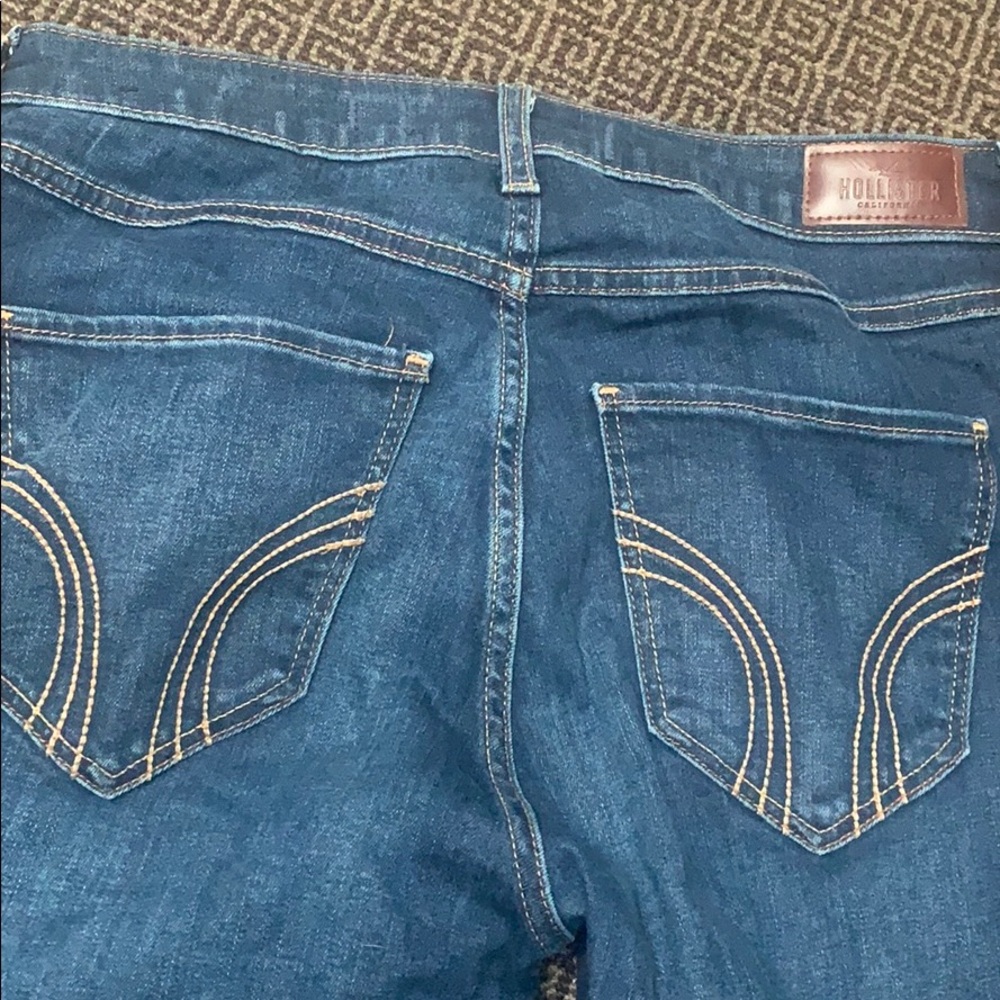 Ripped hollister jeans. - Picture 4 of 4